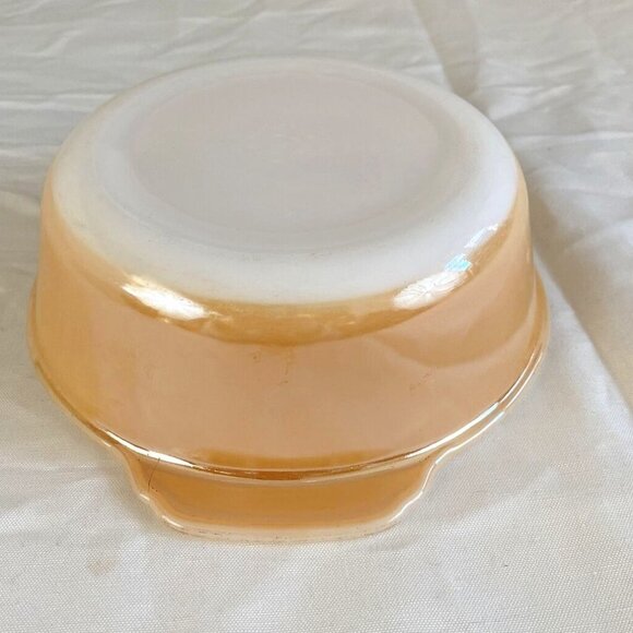 Vintage FIRE-KING Reg #9 Peach Lusterware Round Glass Casserole Dish 1.5qt 1960s - Picture 1 of 6